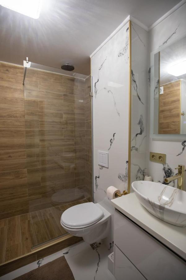 Apartament Gold Tîrgu Ocna Extérieur photo